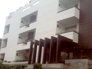 Fabhotel Nest 2*