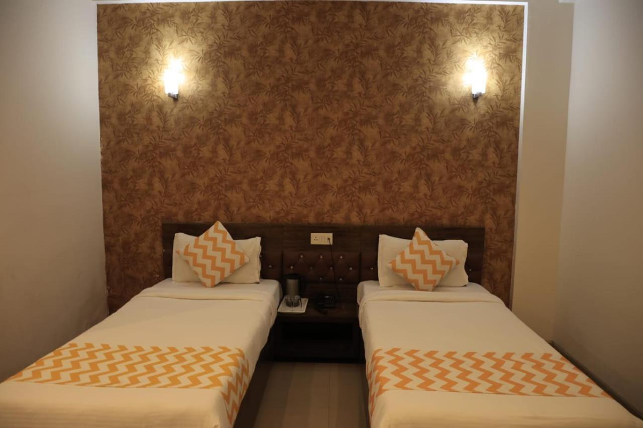 Fabhotel Nest