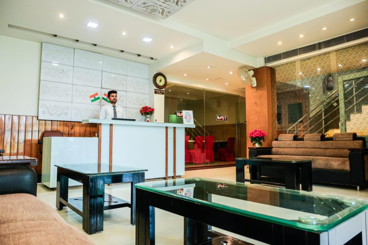 Fabhotel Nest Hotel Lucknow
